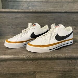 Nike Court Legacy Sneakers - W8/M6